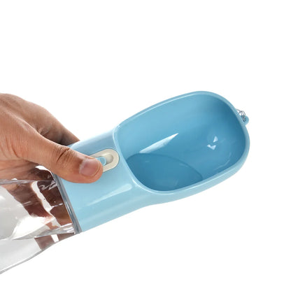 Tragbare Wasserflasche für Hunde – Auslaufsicher & Einhändig bedienbar