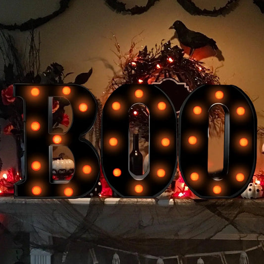 Halloween-Dekorationen leuchtende Buchstaben
